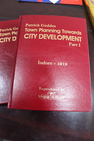 Indore’s contemporary problems have prompted the subsidiary of Indore Municipal Corporation and the Madhya Pradesh Urban Administration Development Department to dust off a plan for urban development commissioned a hundred years ago. It was a mission entrusted by the reigning Holkar dynasty to pioneering Scottish urban planner, Patrick Geddes. The two volumes have proven visionary in suggesting a ring road for the city, developing much-needed green spaces and maintaining local water bodies.